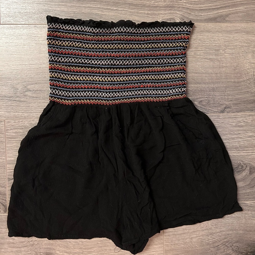 Strapless romper